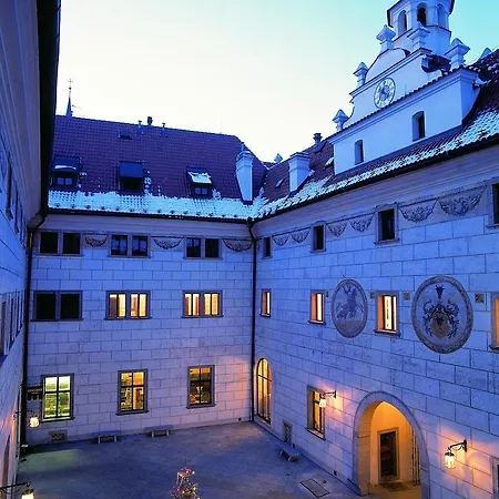 Ruze & Wellness 5* Český Krumlov