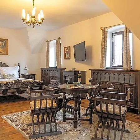 Ruze & Wellness Ξενοδοχείο 4*
