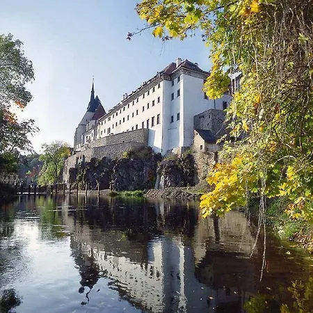 Ruze & Wellness 5* Český Krumlov