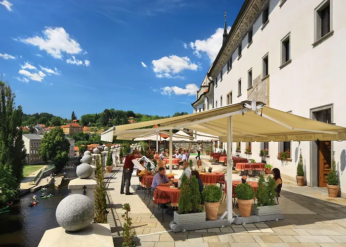 Ruze & Wellness 5* Český Krumlov